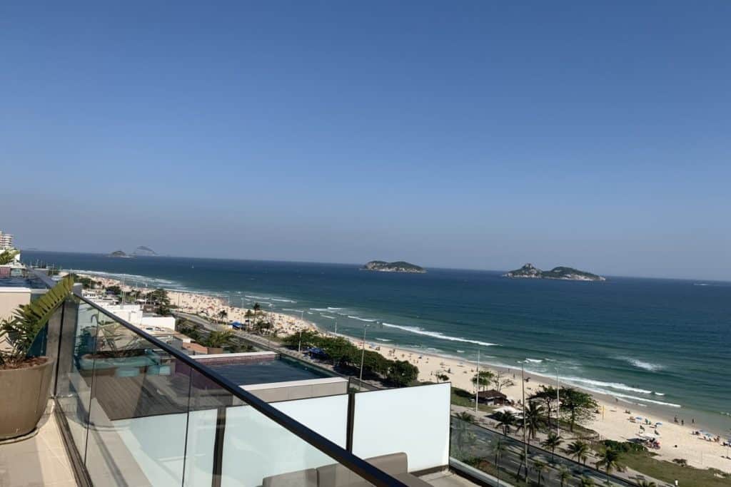 Four Days in Rio: Balancing Sights and Fun - foodytipsytraveler.com